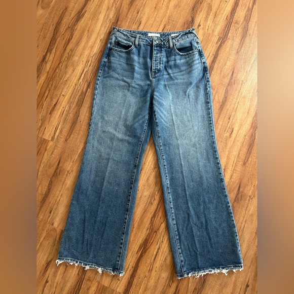 CLEO + WOLF Medium Wash High Rise Loose Distressed Jeans Women’s Size 29 - Picture 4 of 16